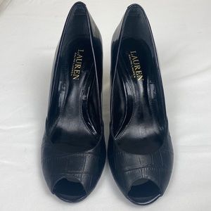 Ralph Lauren fantastic shape Size 7.5 Leather Heel Peep Toe Alligator Embossed
